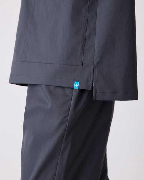 大人のスクラブシャツ