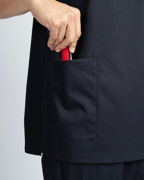 スクラブシャツ